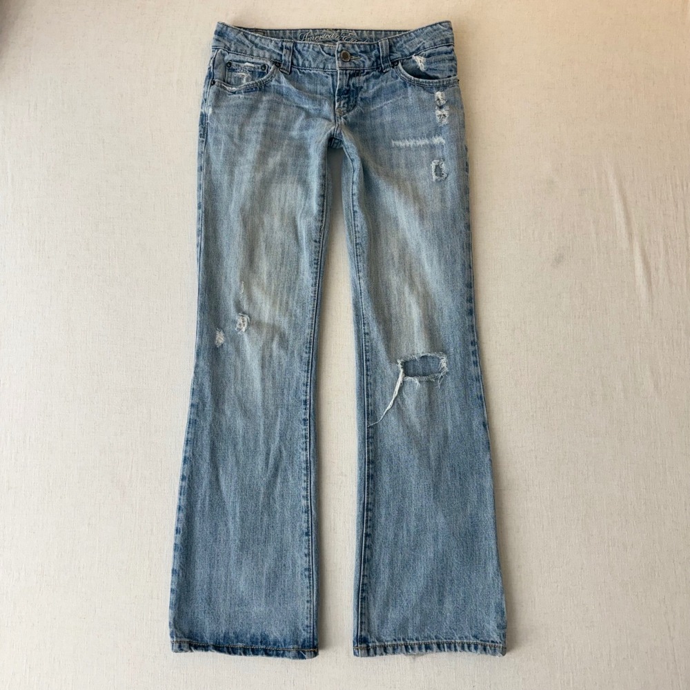 American Eagle Favorite Boyfriend Distressed Jeans Womens 6 Reg Light Blue Denim